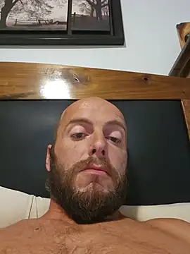 Snapshot of piercedhunk56 chatting on 07.12.26 piercedhunk56 online show from 07.12.26