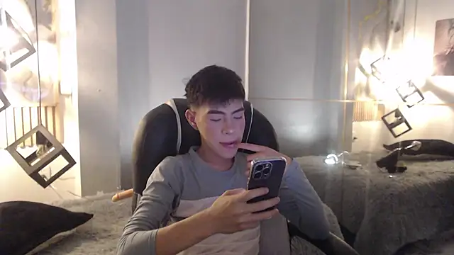 Snapshot of ash_ka chatting on 07.15.26 ash ka online show from 07.15.26