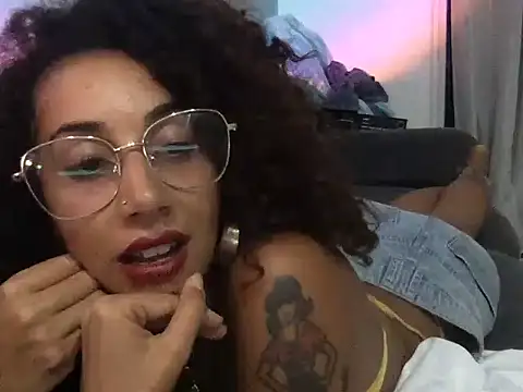Snapshot of goddessmetzi chatting on 07.06.26 goddessmetzi online show from 07.06.26