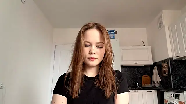 Snapshot of LauranAngelbeck chatting on 06.21.26 LauranAngelbeck online show from 06.21.26