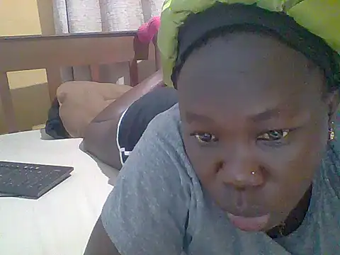 Snapshot of babrah2 chatting on 06.19.26 babrah2 online show from 06.19.26