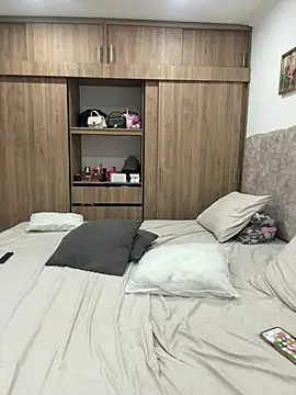 Valen Milf4u online show from 07.30.26