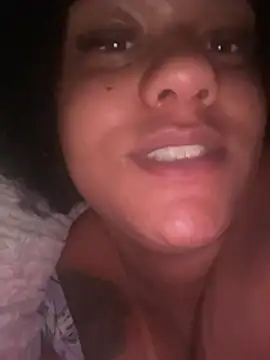 Snapshot of estrellla1 chatting on 06.26.26 estrellla1 online show from 06.26.26