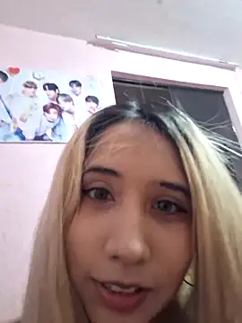 Snapshot of Honeycitabomnita chatting on 06.20.26 Honeycitabomnita online show from 06.20.26
