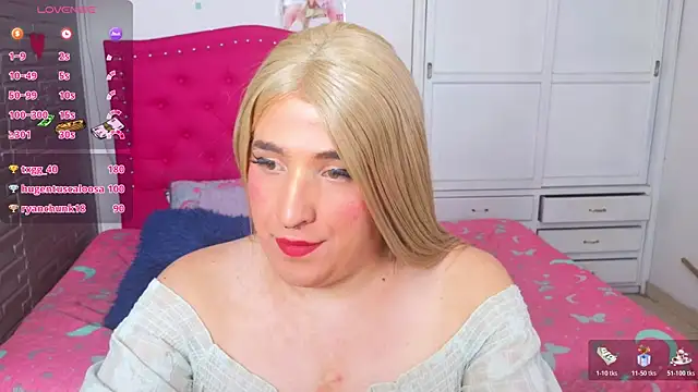 Snapshot of roxxy_pink_ chatting on 07.22.26 roxxy pink online show from 07.22.26
