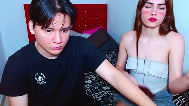 Snapshot of Duo_Tgirl_Straight chatting on 08.02.26 Duo Tgirl Straight online show from 08.02.26
