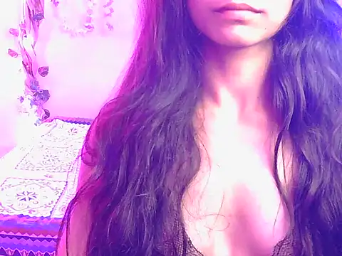 Snapshot of Yours-Zoya chatting on 06.29.26 Yours-Zoya online show from 06.29.26