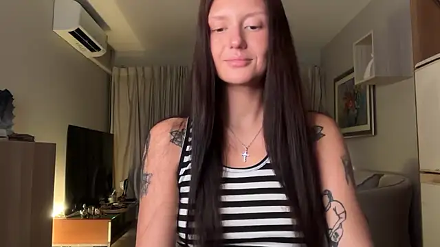 Snapshot of katiecatt chatting on 06.20.26 katiecatt online show from 06.20.26