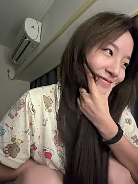 Snapshot of Uugirl00 chatting on 07.24.26 Uugirl00 online show from 07.24.26