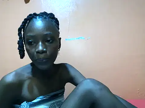 Snapshot of petite_clara2 chatting on 07.03.26 petite clara2 online show from 07.03.26