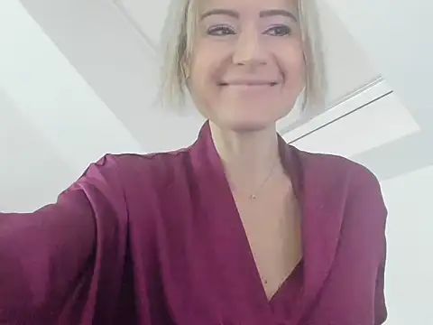 Snapshot of Ssoniaaa chatting on 02.17.25 Ssoniaaa online show from 02.17.25