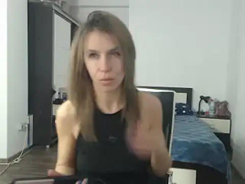 DedeSibel online show from 02.13.25