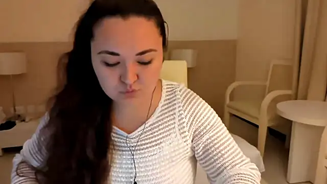 Snapshot of zephyreIIa chatting on 06.21.26 zephyreIIa online show from 06.21.26