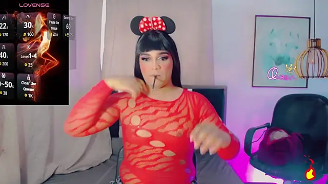 Snapshot of natalie_vegas_ chatting on 07.22.26 natalie vegas online show from 07.22.26