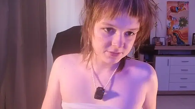 Snapshot of DustiZuchowski chatting on 06.22.26 DustiZuchowski online show from 06.22.26
