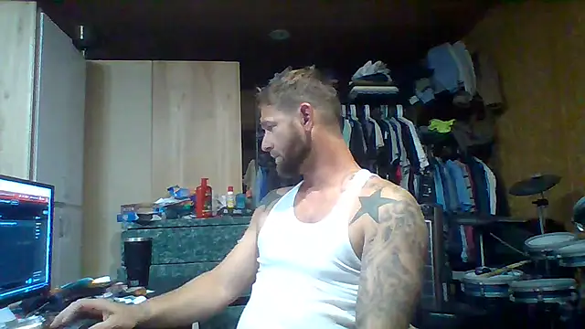 Snapshot of midwestkinkster580 chatting on 07.14.26 midwestkinkster580 online show from 07.14.26