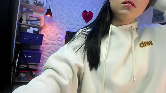 Snapshot of ariell_dl chatting on 07.27.26 ariell dl online show from 07.27.26