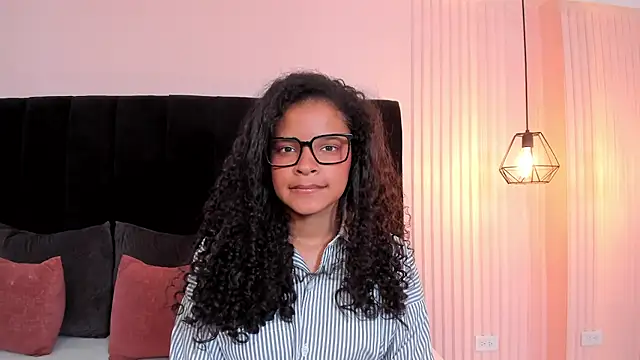 Snapshot of estefa_rose chatting on 07.06.26 estefa rose online show from 07.06.26