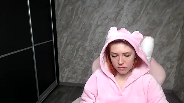 Reginasmilee online show from 02.03.26