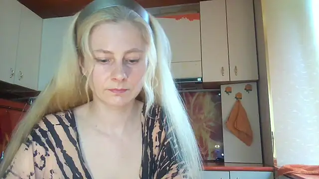 Snapshot of Vexieeka chatting on 07.10.26 Vexieeka online show from 07.10.26
