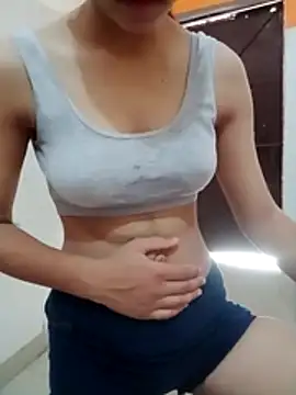 Snapshot of rashmihotstudent chatting on 07.04.26 rashmihotstudent online show from 07.04.26