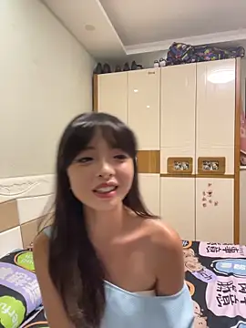 Snapshot of Lisa-mm chatting on 06.30.26 Lisa-mm online show from 06.30.26