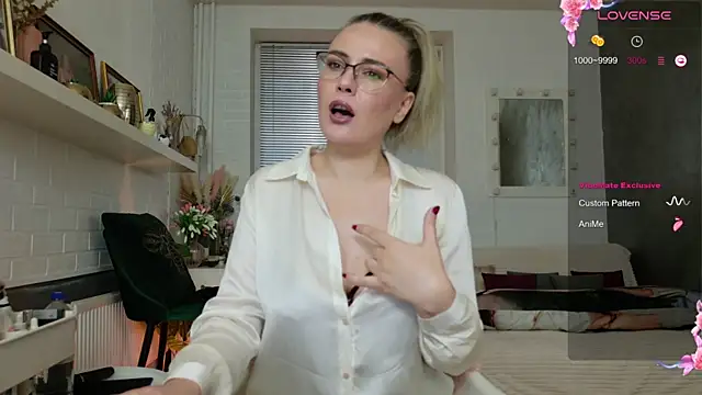 BeautyeyesLovely online show from 10.28.25