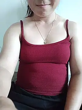 Snapshot of diana_jj chatting on 06.25.26 diana jj online show from 06.25.26