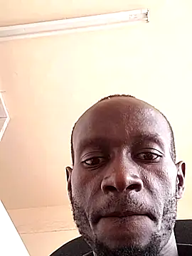Snapshot of TallandBigEbony chatting on 06.27.26 TallandBigEbony online show from 06.27.26