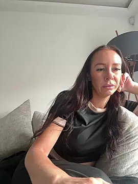 Snapshot of Charming_ScarlettX chatting on 07.03.26 Charming ScarlettX online show from 07.03.26