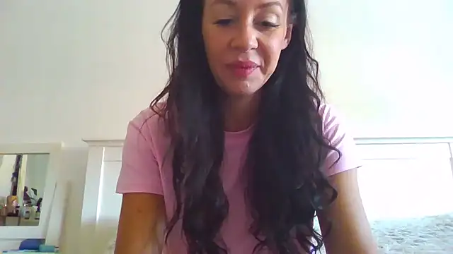 Snapshot of Charming_ScarlettX chatting on 07.13.26 Charming ScarlettX online show from 07.13.26