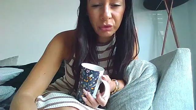Snapshot of Charming_ScarlettX chatting on 07.14.26 Charming ScarlettX online show from 07.14.26