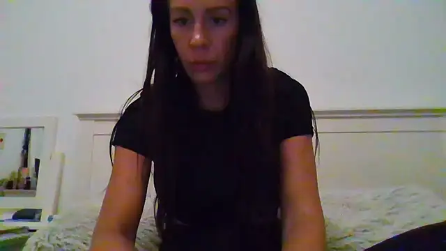 Snapshot of Charming_ScarlettX chatting on 07.17.26 Charming ScarlettX online show from 07.17.26