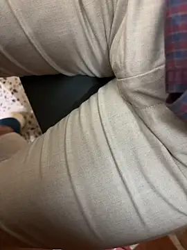 Snapshot of SatBull007 chatting on 10.13.25 SatBull007 online show from 10.13.25