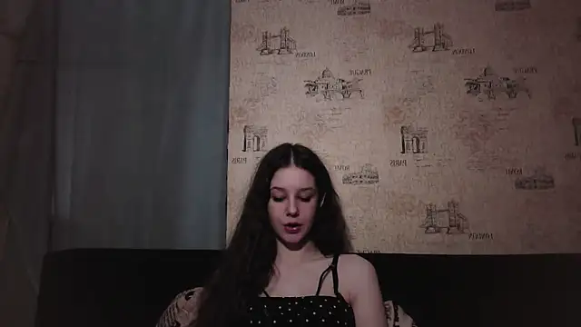 Snapshot of ElinoreHuxman chatting on 07.03.26 ElinoreHuxman online show from 07.03.26
