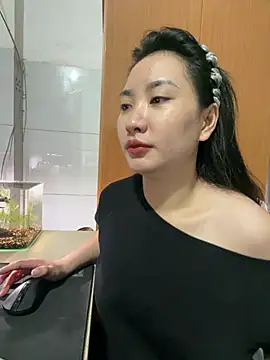 Snapshot of QuynhAnh68 chatting on 07.04.26 QuynhAnh68 online show from 07.04.26