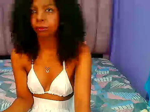 Snapshot of Zafiralennox chatting on 07.19.26 Zafiralennox online show from 07.19.26