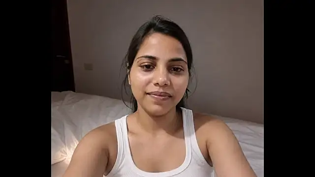 Snapshot of Sundarritu82 chatting on 07.05.26 Sundarritu82 online show from 07.05.26