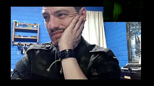 Snapshot of Andre_White chatting on 07.07.26 Andre White online show from 07.07.26