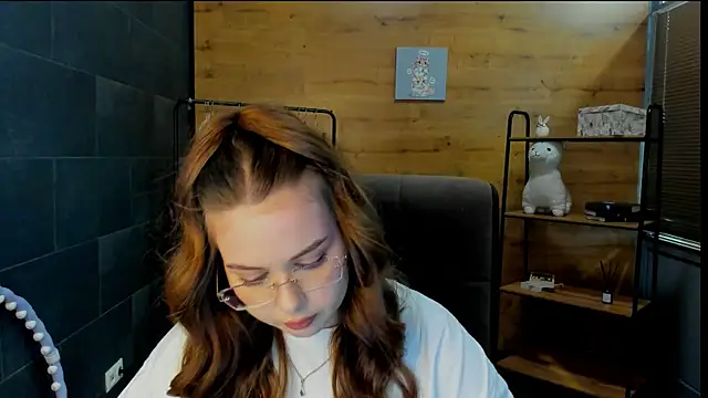 Snapshot of KellyyPalmer chatting on 07.15.26 KellyyPalmer online show from 07.15.26