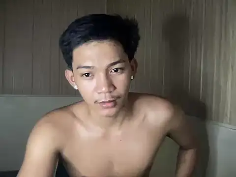 Snapshot of YourcumBoy77 chatting on 07.13.26 YourcumBoy77 online show from 07.13.26