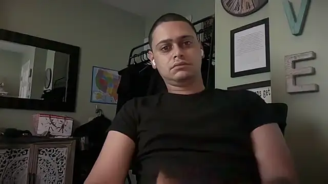 X7B9Q2L online show from 07.04.26