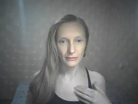 Snapshot of LunaBelle2 chatting on 07.12.26 LunaBelle2 online show from 07.12.26
