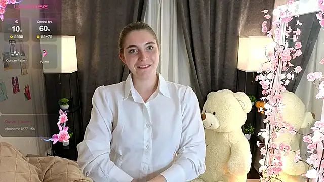 Snapshot of MeiNoir chatting on 07.06.26 MeiNoir online show from 07.06.26