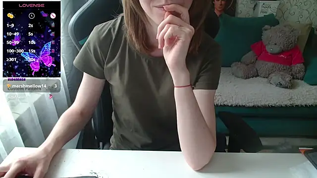 Snapshot of __Alisa__ chatting on 07.16.26 Alisa online show from 07.16.26