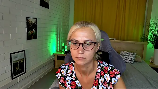 RondaGrinz online show from 07.08.26