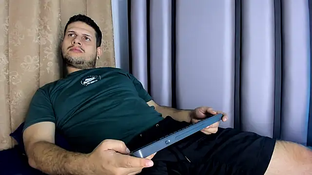 Snapshot of Pablo-hot chatting on 07.14.26 Pablo-hot online show from 07.14.26
