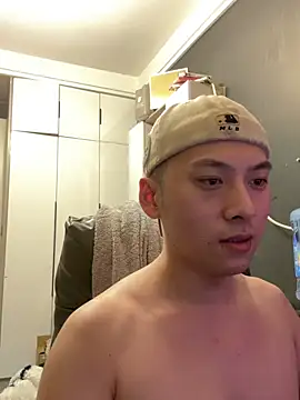 Snapshot of yichen008 chatting on 07.13.26 yichen008 online show from 07.13.26