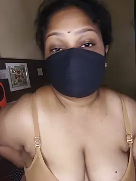 Snapshot of Priya_Jii chatting on 07.12.26 Priya Jii online show from 07.12.26