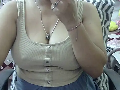 Snapshot of Hot_Soni26 chatting on 07.16.26 Hot Soni26 online show from 07.16.26